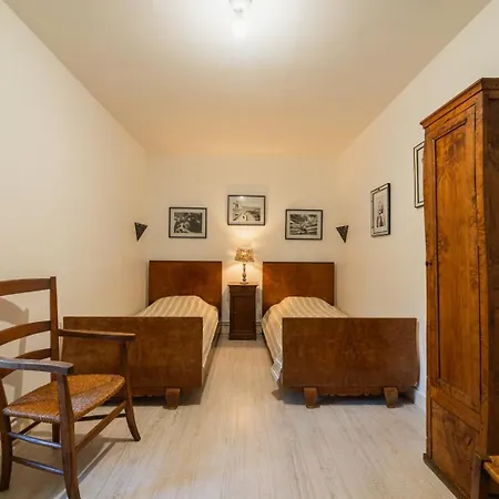 Semesterbostad La Maison De Therese, Longere 15 People *