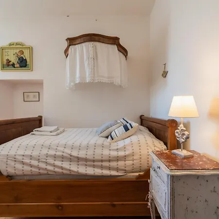 Semesterbostad La Maison De Therese, Longere 15 People